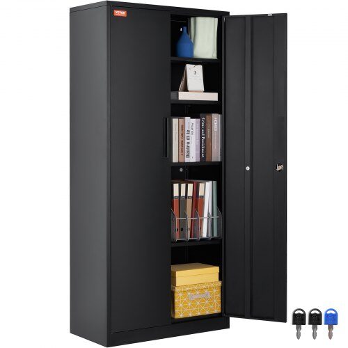 us2FDXCWJCQHY5180QYF4V02Fgoods_img-v12Fmetal-storage-cabinet-m100-1.2.jpg 5‑lentynų rakinama metalo spinta su magnetinėmis durimis ir ratukais – 90 × 40 × 190 cm, iki 90 kg apkrova lentynai, juoda - Image 1