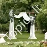 Dirbtinis vestuvių arkos komplektas su gėlėmis ir užvalkalais – balta - Image 8